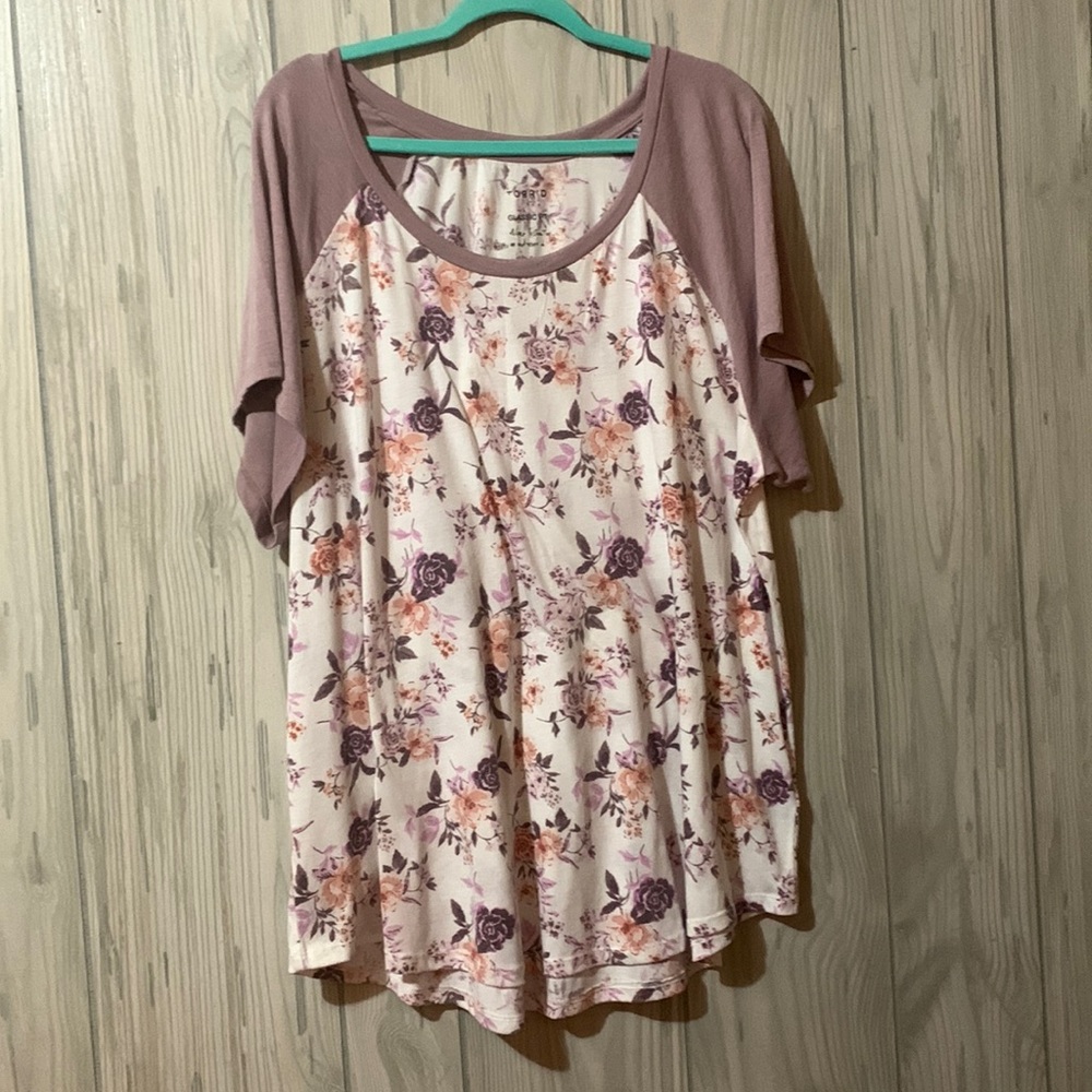 TORRID - Flower and Mauve Short Sleeve Baseball Tee